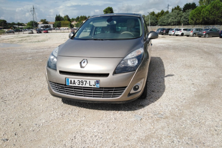 RENAULT GRAND SCENIC III